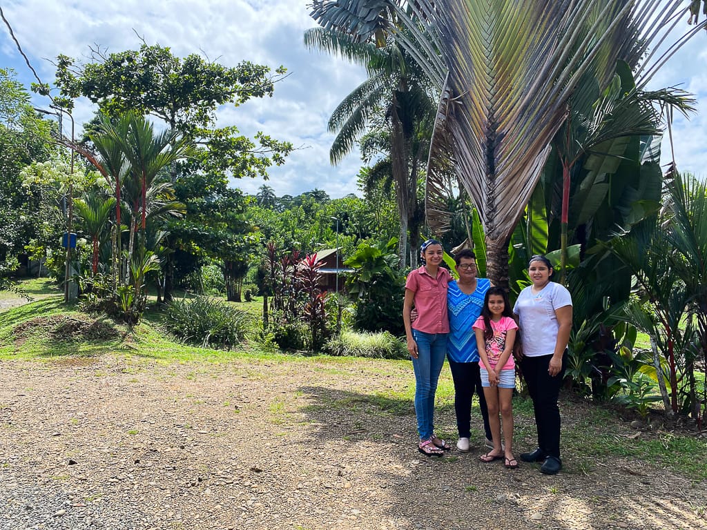 Nuestra Historia 7 FINCA SURA FAMILY 2